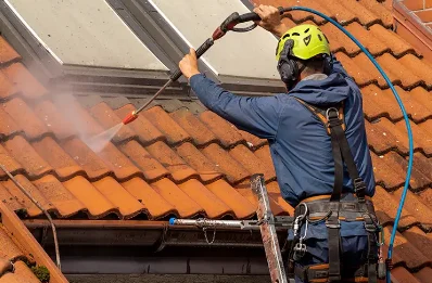 Démoussage et hydrofuge de toiture à Proix